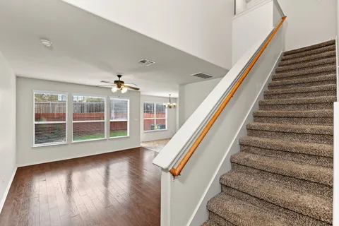 $1,975 | 2410 Great Oaks Drive, Unit 202, Round Rock, TX 78681