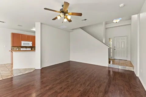 $1,975 | 2410 Great Oaks Drive, Unit 202, Round Rock, TX 78681