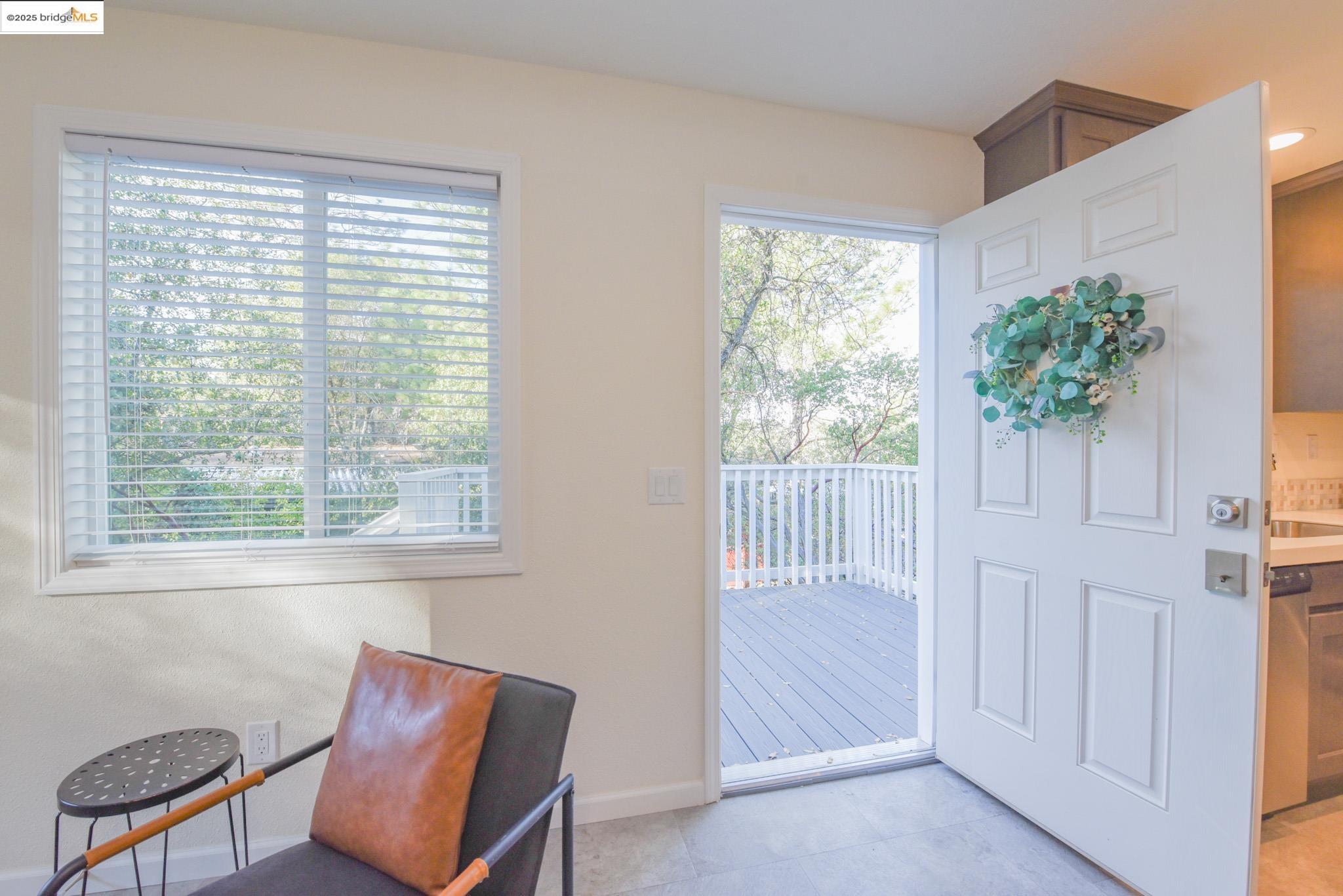 10956 Green Street Columbia, CA 95310 - Photo 5 of 45 Entryway with plenty of natural light