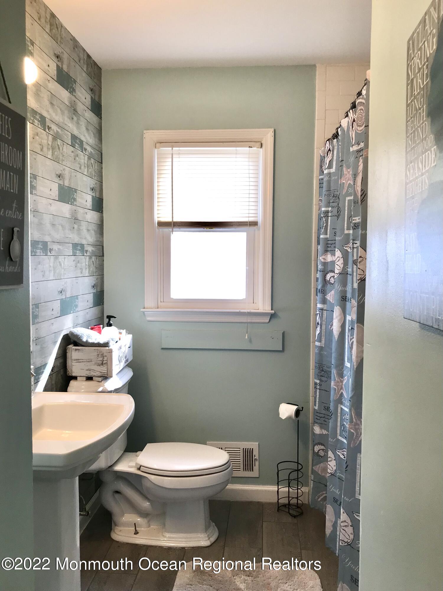 36 Lawndale Drive Brick, NJ 08723 - Photo 3 of 37 4F0FB52E-DC51-4B43-8301-E0D74336C938