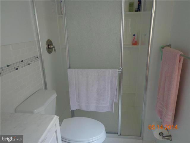 9441 North Penfield Road Columbia, MD 21045 - Photo 12 of 18 Bath (Master)