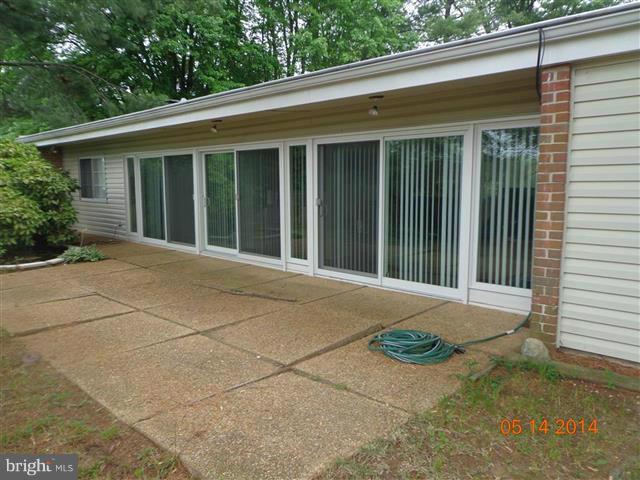 9441 North Penfield Road Columbia, MD 21045 - Photo 18 of 18 Exterior (Rear)