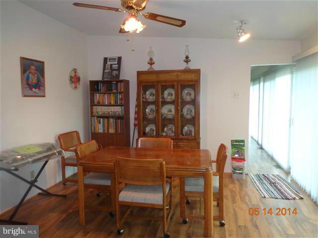 9441 North Penfield Road Columbia, MD 21045 - Photo 4 of 18 Dining Room