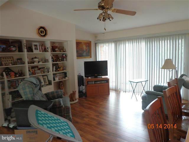 9441 North Penfield Road Columbia, MD 21045 - Photo 9 of 18 Family Room