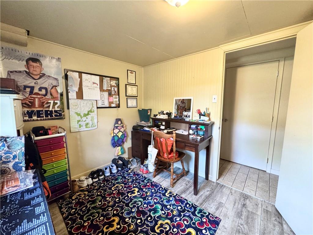824 Shenango Road New Castle, PA 16101 - Photo 25 of 34 a view of a workspace with furniture
