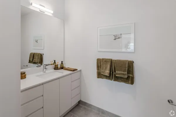 $6,850 | 3 New York Avenue, Unit 541, Jersey City, NJ 07307