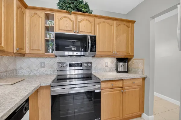 $200,000 | 1141 Violet Terrace, Unit 202, Delray Beach, FL 33445