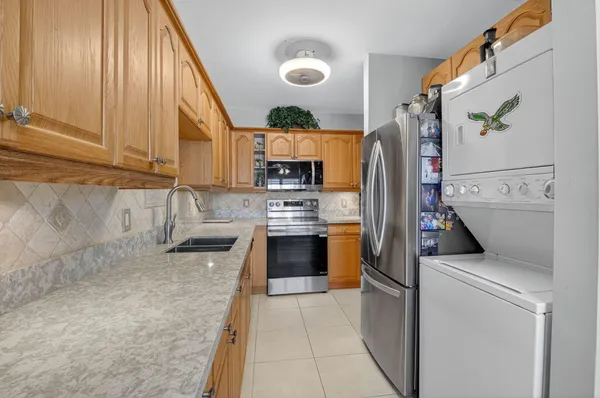 $200,000 | 1141 Violet Terrace, Unit 202, Delray Beach, FL 33445