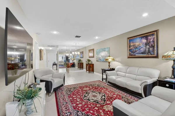 $200,000 | 1141 Violet Terrace, Unit 202, Delray Beach, FL 33445