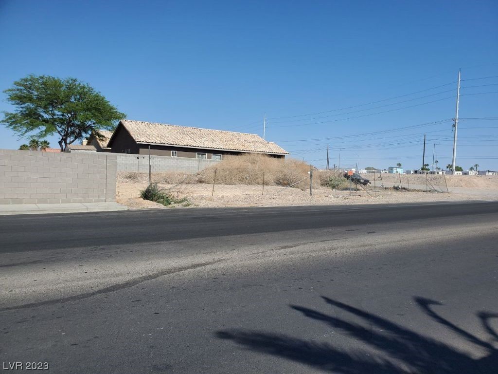 Cincinnat Las Vegas, NV 89104 - Photo 2 of 8