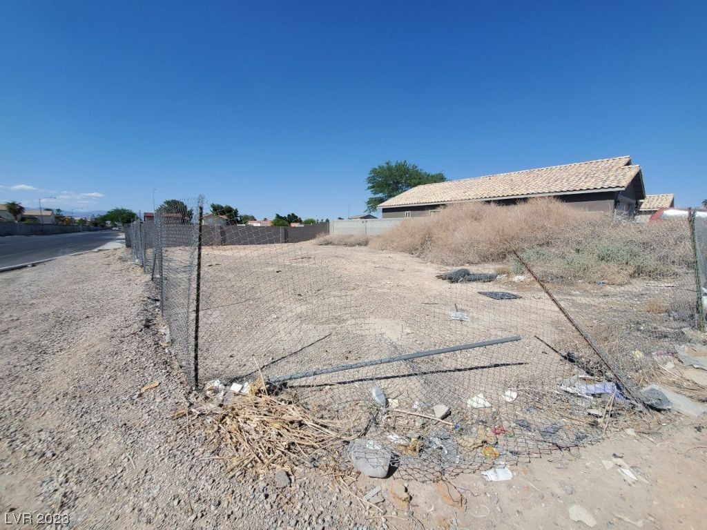 Cincinnat Las Vegas, NV 89104 - Photo 4 of 8