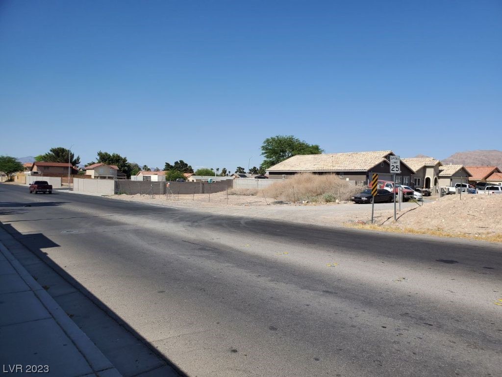 Cincinnat Las Vegas, NV 89104 - Photo 7 of 8