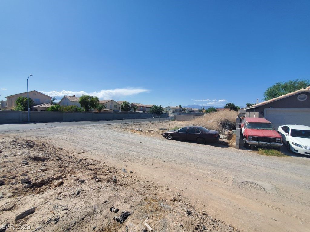 Cincinnat Las Vegas, NV 89104 - Photo 8 of 8