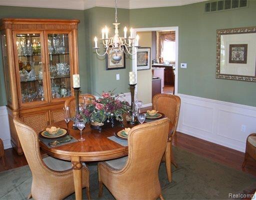 49392 Oxley Road Macomb, MI 48044 - Photo 2 of 7 Dinning Room.jpg