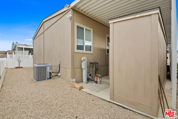 a view of a storage & utility room