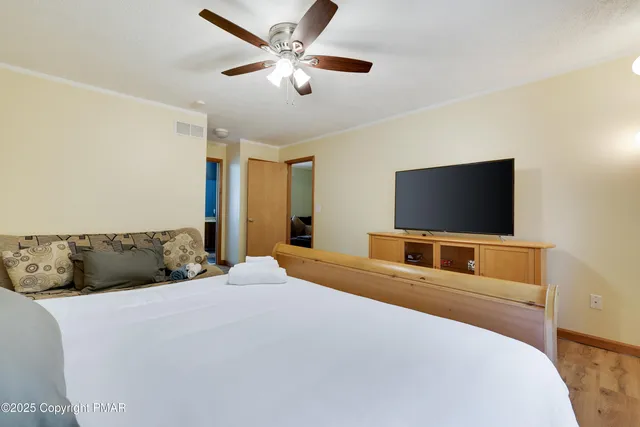 $387,000 | 138 Kensington Drive, Bushkill, PA 18324