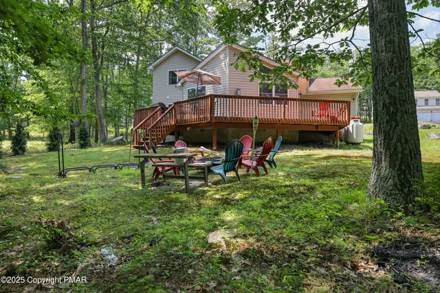$387,000 | 138 Kensington Drive, Bushkill, PA 18324