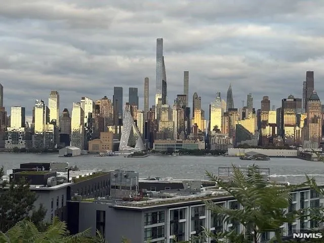 $2,700 | 224 48th Street, Unit 1G, Union City, NJ 07087