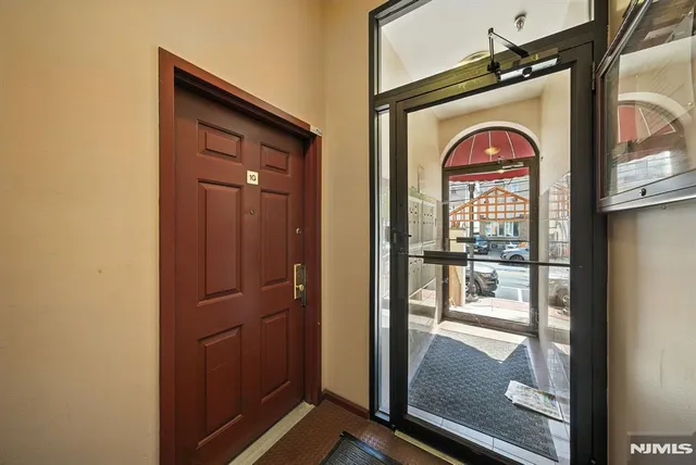 $2,700 | 224 48th Street, Unit 1G, Union City, NJ 07087