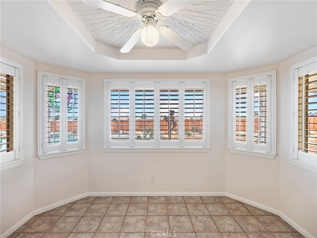16992 Joshua Road Apple Valley, CA 92307 - Photo 16 of 57