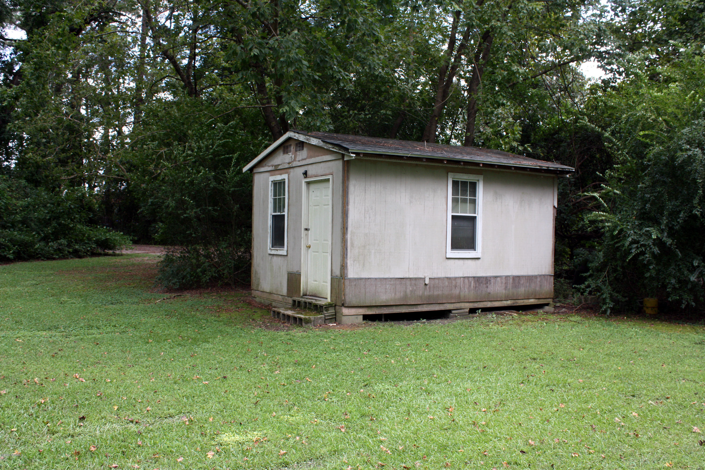 4058 Rountree Road Ayden, NC 28513 - Photo 5 of 19 IMG_7588