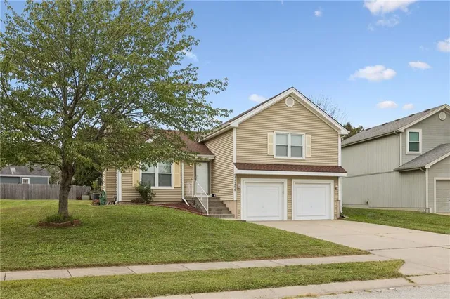 $360,000 | 11200 North Booth Avenue, Kansas City, MO 64157