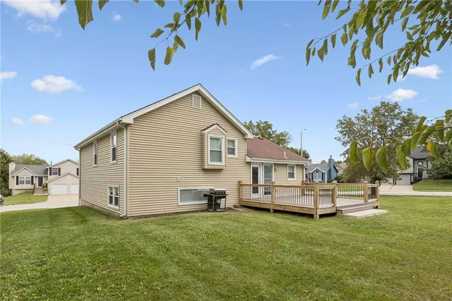 $360,000 | 11200 North Booth Avenue, Kansas City, MO 64157