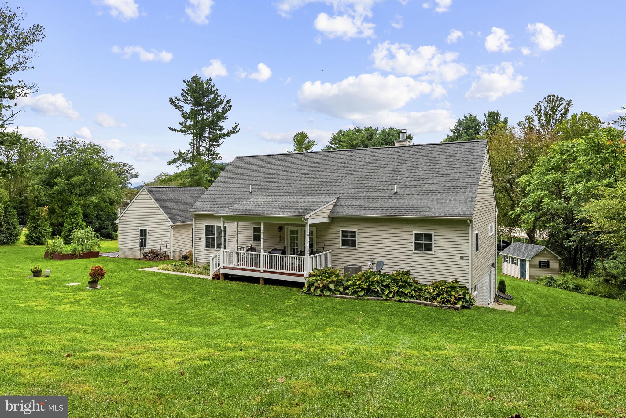 9813 Crest Hill Road Marshall, VA 20115 - Photo 106 of 113 Gallery Image 106