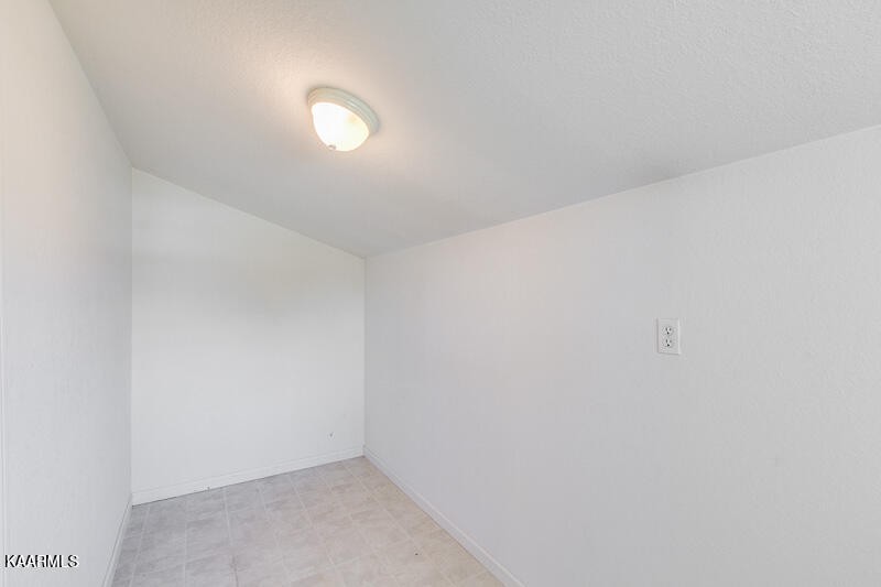 808 Fowler Street Clinton, TN 37716 - Photo 11 of 26 Gallery Image 11
