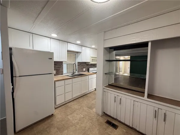 $1,150 | 2915 Thompson Avenue, Kingman, AZ 86409