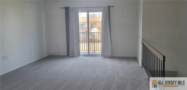 $1,650 | 504 North Oaks Boulevard, North Brunswick, NJ 08902