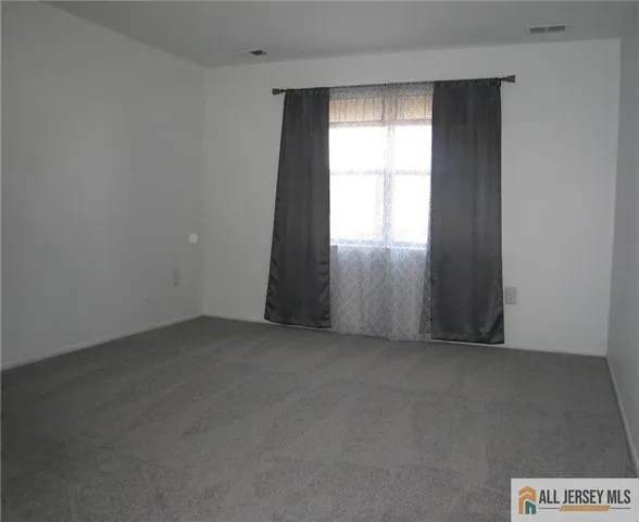 $1,650 | 504 North Oaks Boulevard, North Brunswick, NJ 08902