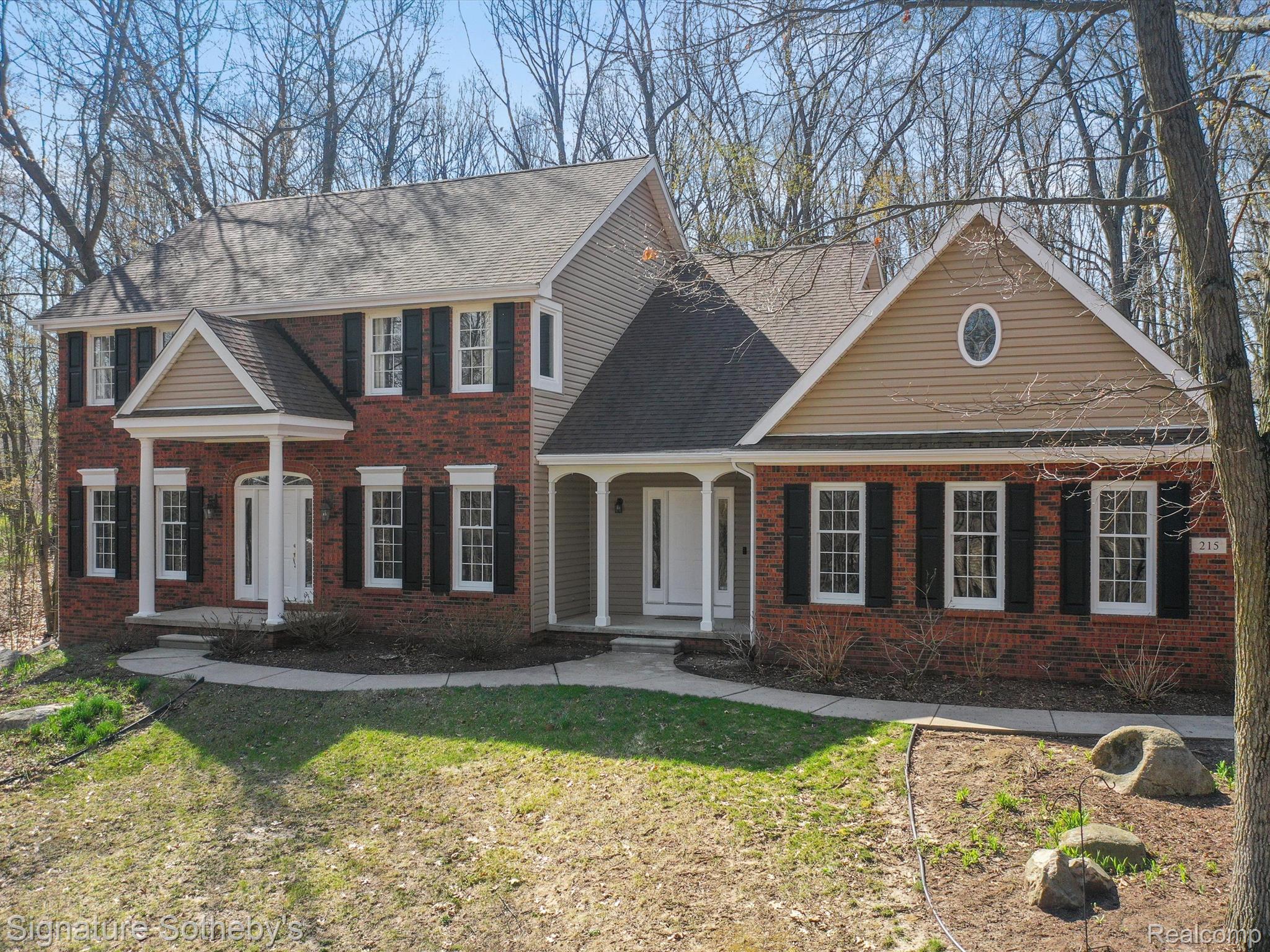 215 Hawk Ridge Drive Clarkston, MI 48348 - Photo 1 of 54 Gallery Image 1