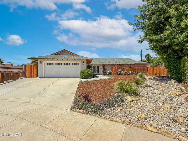 $1,050,000 | 2153 Cook Circle, Thousand Oaks, CA 91360