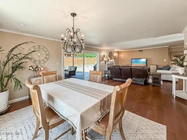 $1,050,000 | 2153 Cook Circle, Thousand Oaks, CA 91360