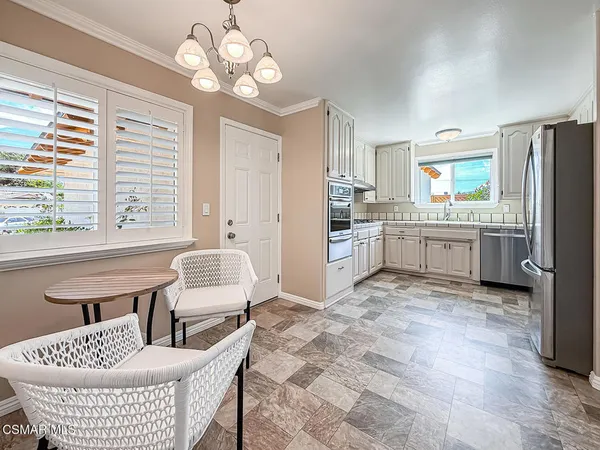 $1,050,000 | 2153 Cook Circle, Thousand Oaks, CA 91360
