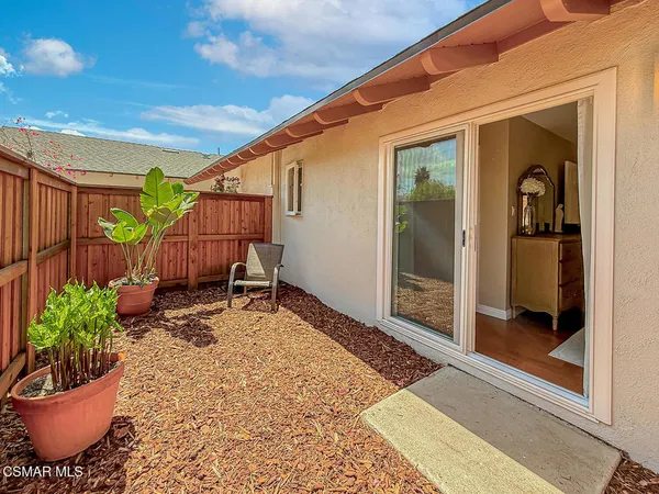 $1,050,000 | 2153 Cook Circle, Thousand Oaks, CA 91360