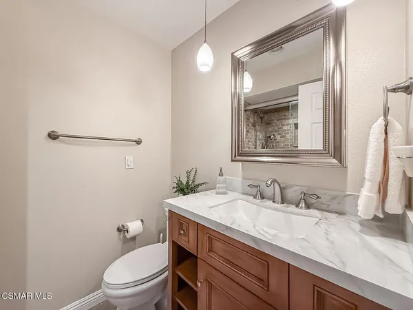 $1,050,000 | 2153 Cook Circle, Thousand Oaks, CA 91360