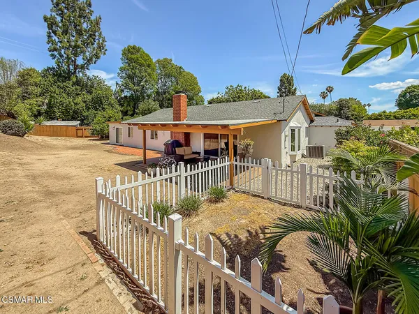 $1,050,000 | 2153 Cook Circle, Thousand Oaks, CA 91360