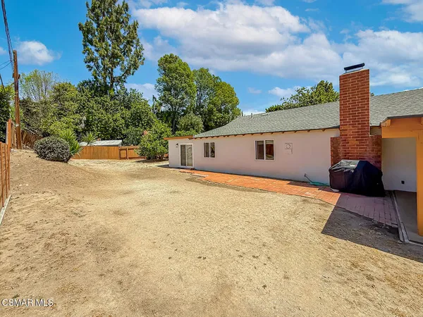 $1,050,000 | 2153 Cook Circle, Thousand Oaks, CA 91360