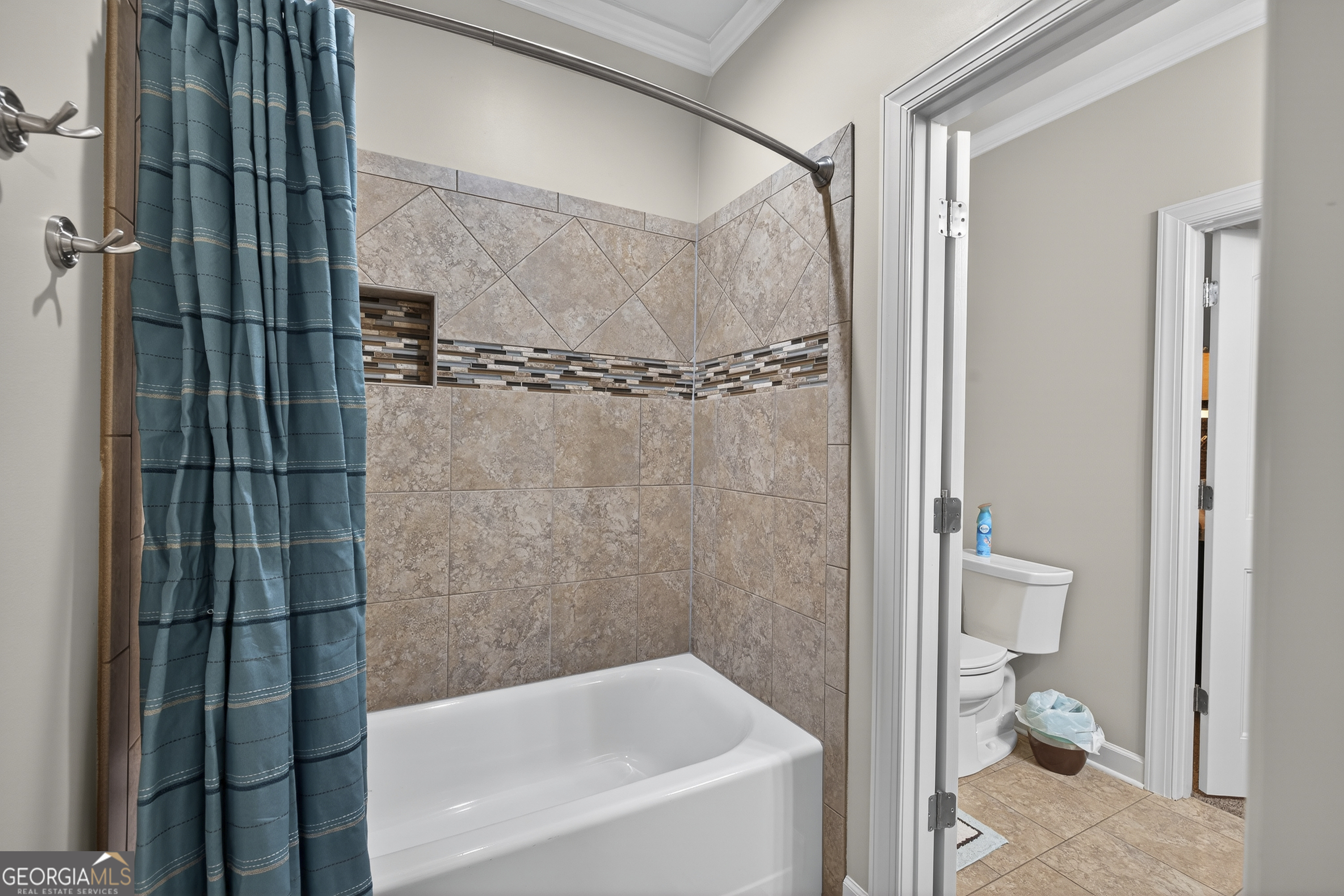 238 Cold Branch Road Eatonton, GA 31024 - Photo 46 of 104 a bathroom with a bathtub and a shower