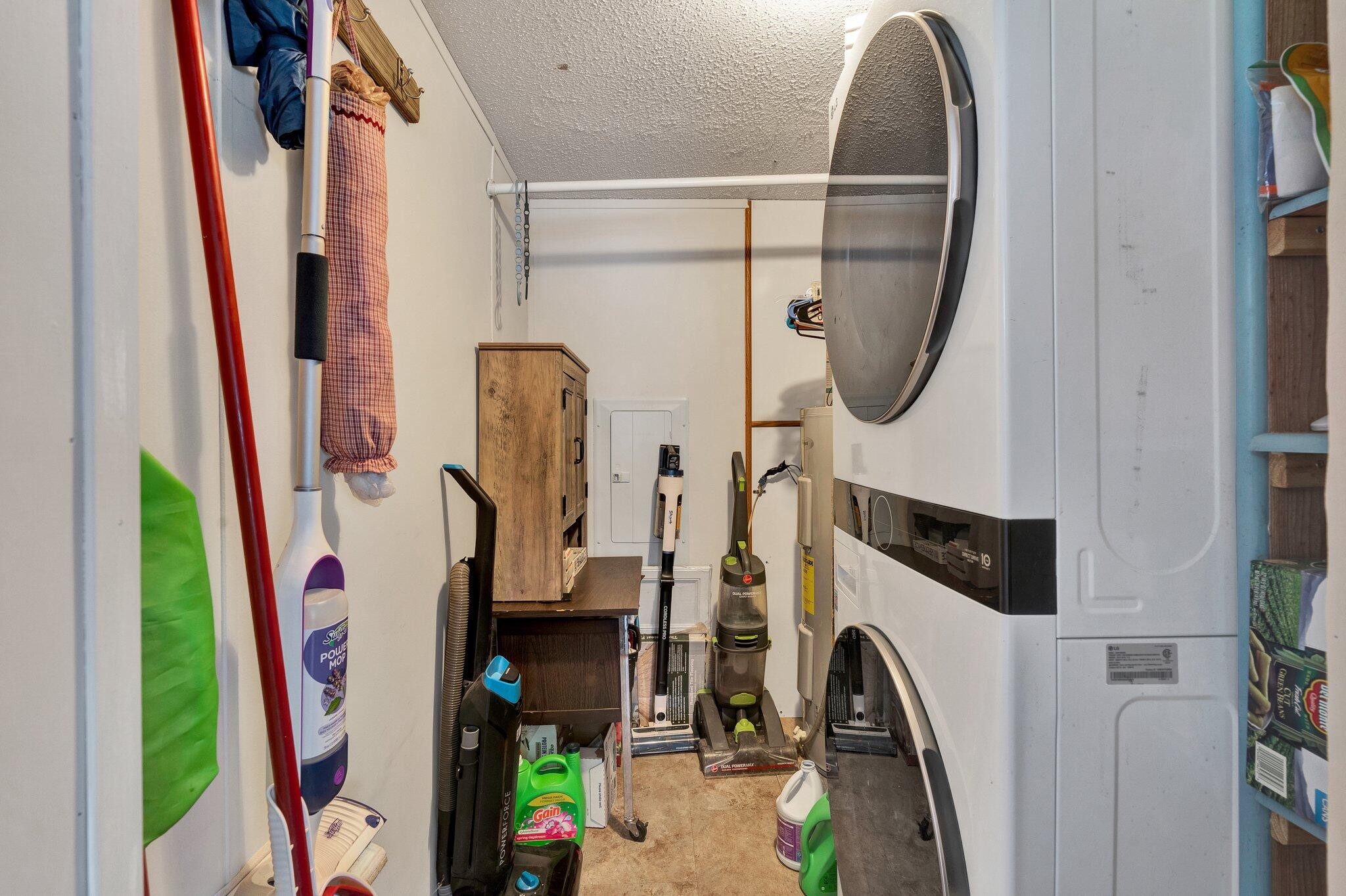 2131 Southeast Hunt Road Cleveland, TN 37323 - Photo 20 of 38 a view of an entryway with a washer and dryer