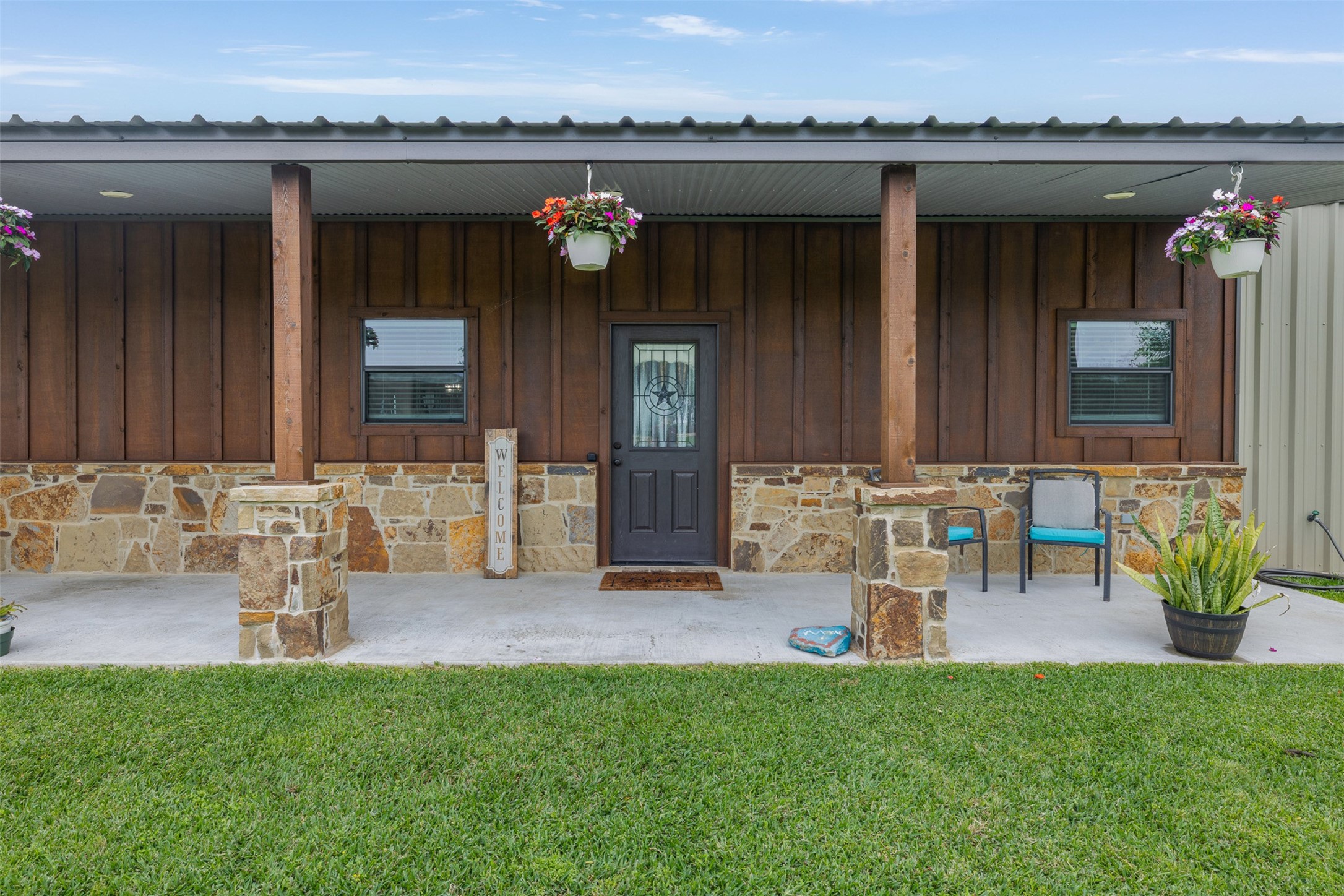 493 Hodde Road Burton, TX 77835 - Photo 5 of 47