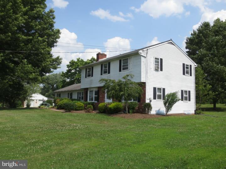 2265 Kerr Road Harleysville, PA 19438 - Photo 2 of 19 Exterior Side