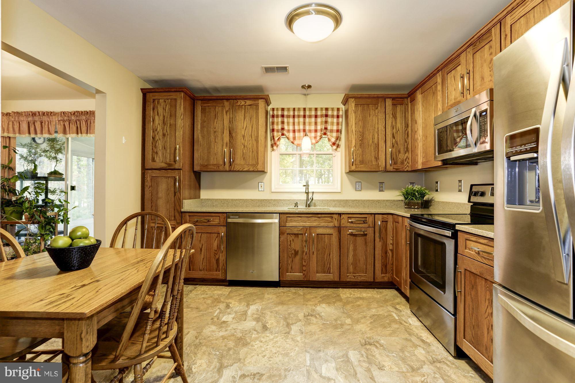 11825 Warner Road Keymar, MD 21757 - Photo 9 of 28 Eat in Kitchen