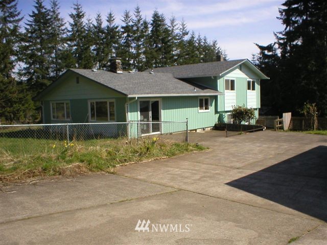 153 Barton Road Rochester, WA 98579 - Photo 3 of 12