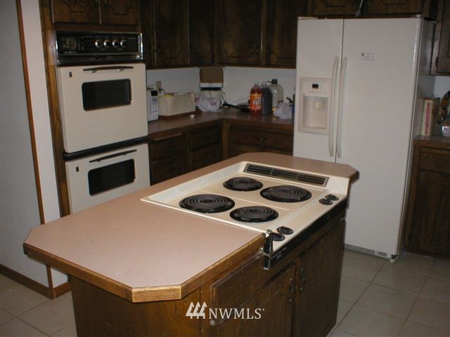 153 Barton Road Rochester, WA 98579 - Photo 5 of 12