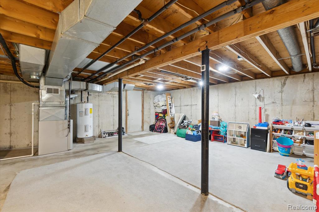 2844 East Rose Center Road Highland, MI 48356 - Photo 27 of 46 Gallery Image 27