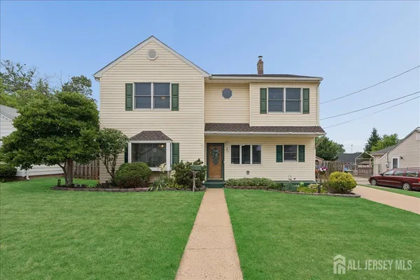$885,900 | 45 Walnut Street, Edison, NJ 08817