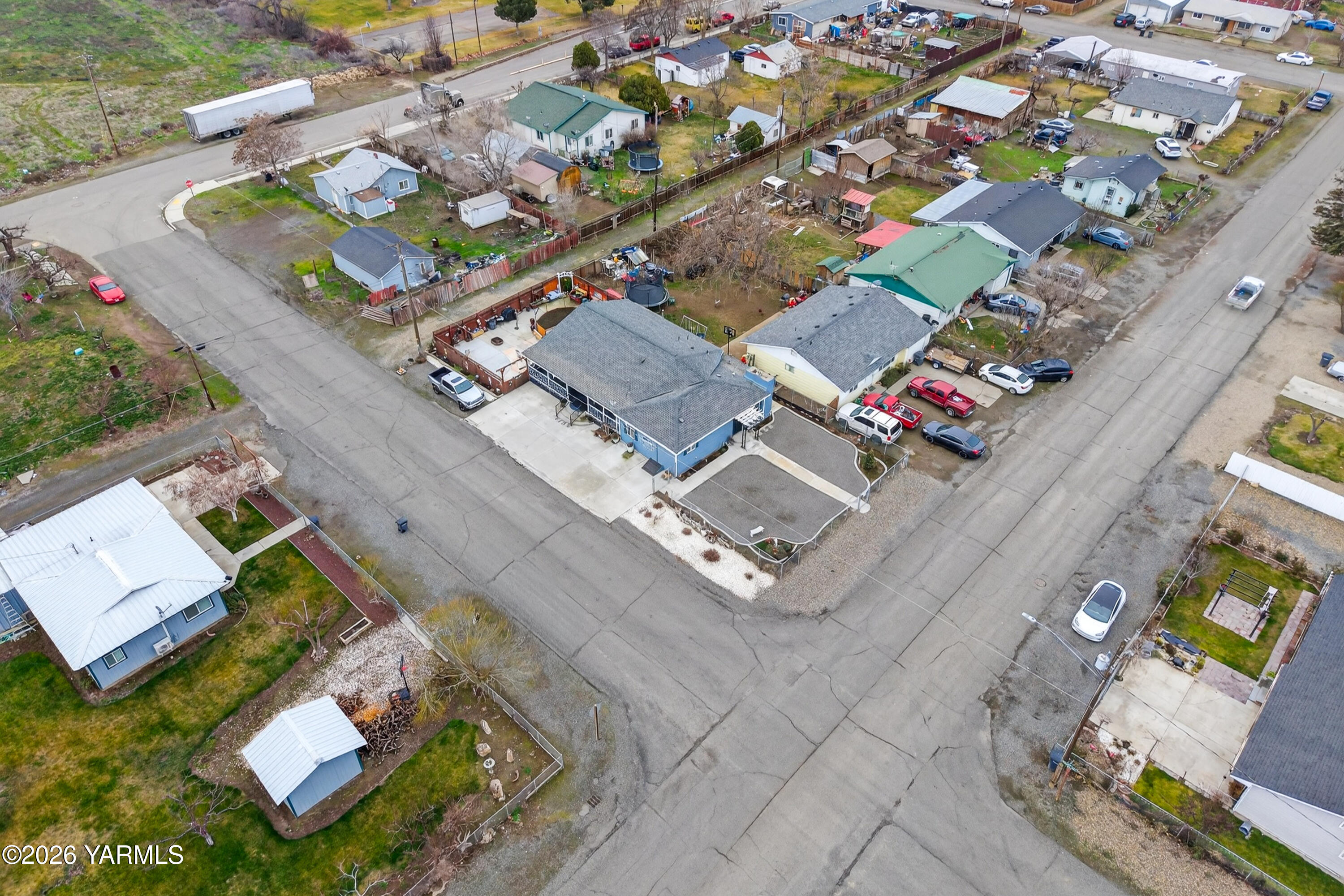 232 6th Avenue Mabton, WA 98935 - Photo 14 of 35 030_DJI_20260205083755_0238_D